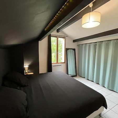 Charmante Maison Mitoyenne Мелюн Екстериор снимка